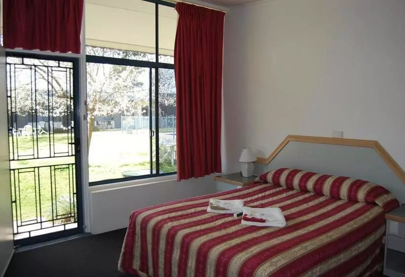 Holbrook Settlers Motel