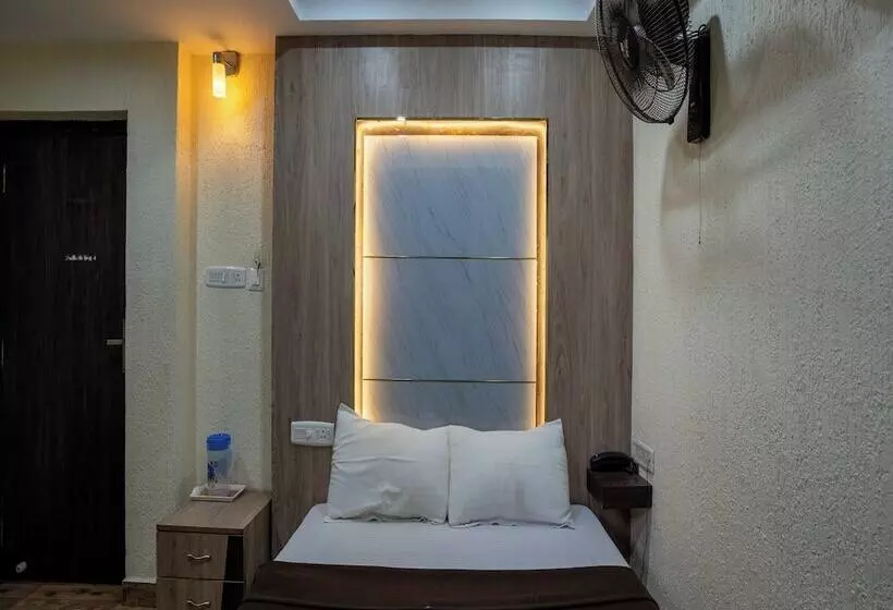 فندق فئة نجمة واحدة Anbu Park