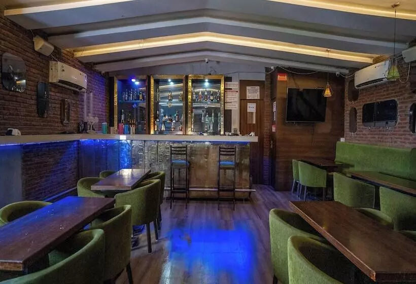 فندق فئة نجمة واحدة Anbu Park