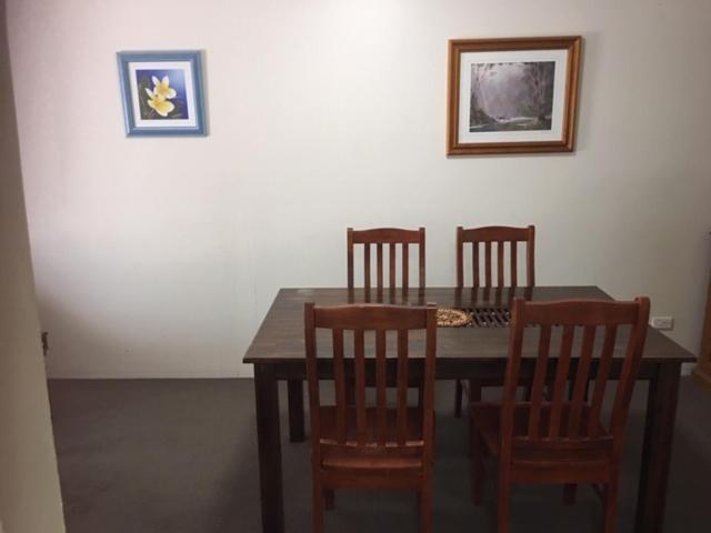 Отель Anchordown Apartments