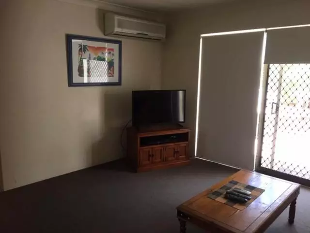 Отель Anchordown Apartments