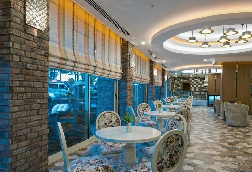 فندق Asia Beach Resort & Spa