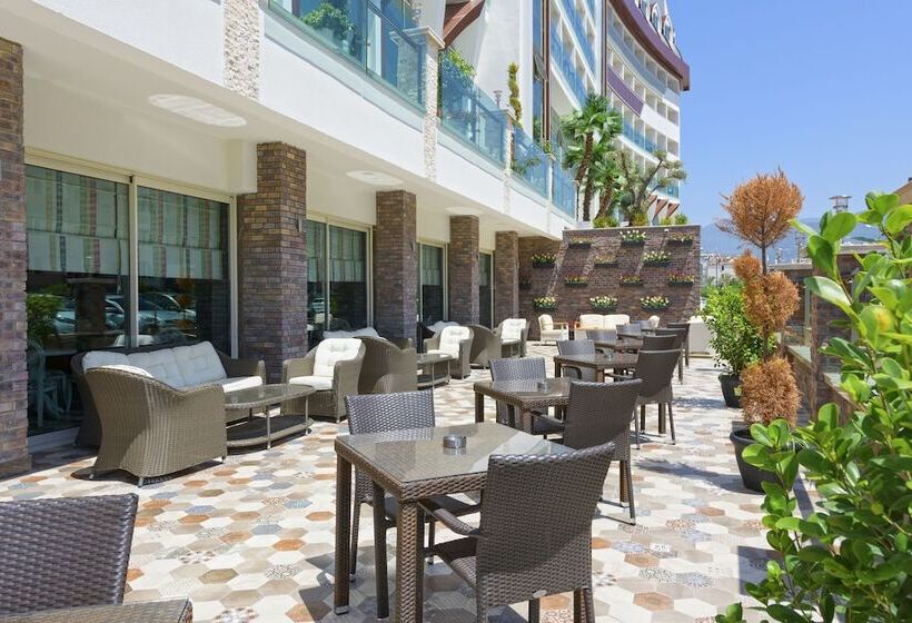 فندق Asia Beach Resort & Spa