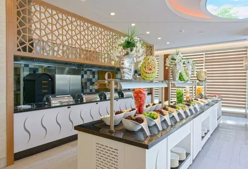 فندق Asia Beach Resort & Spa