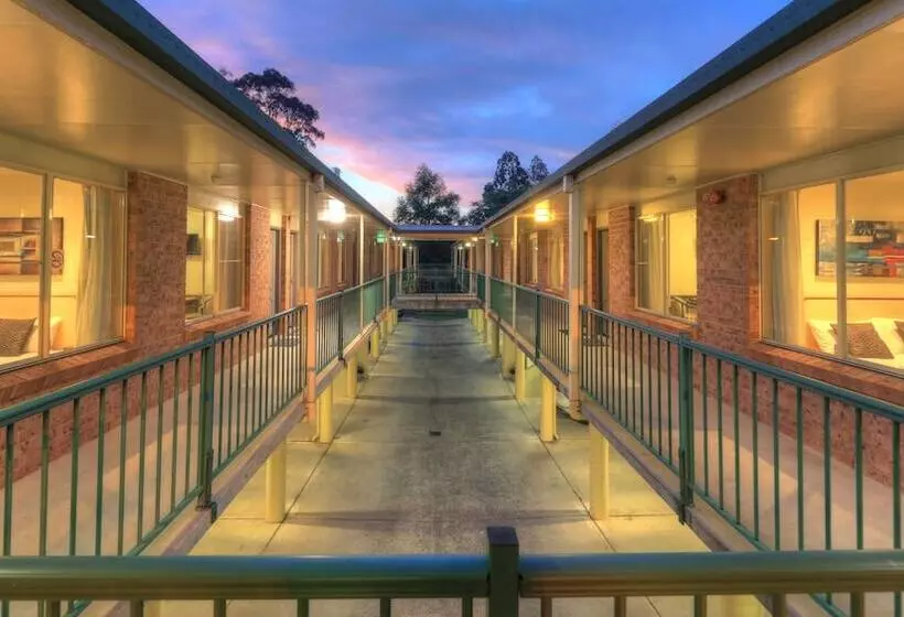 Hotel Bent Street Motor Inn