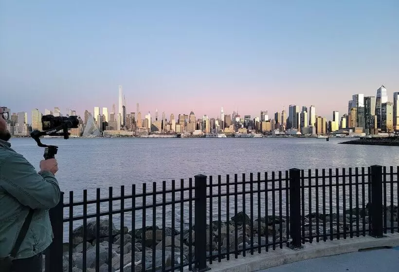 Отель Courtyard By Marriott Edgewater Nyc Area