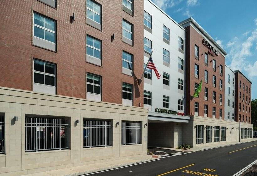 ホテル Courtyard By Marriott Edgewater Nyc Area