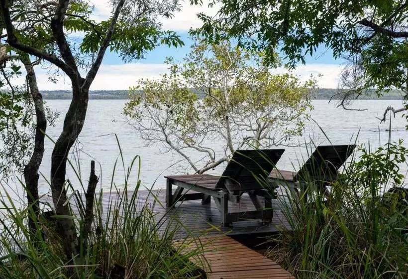 ホテル Eumarella Shores Noosa Lake Retreat