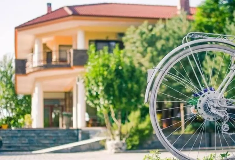 Gea Kaimaktsalan Hotel & Spa