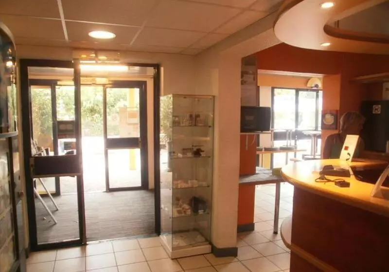 B&b Hotel Nîmes Caissargues