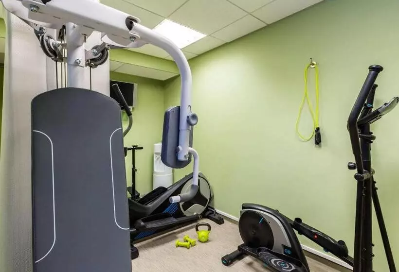 هتل Ibis Budget Paris Porte De Vincennes