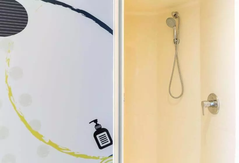 هتل Ibis Budget Paris Porte De Vincennes