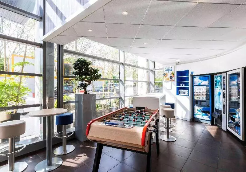 هتل Ibis Budget Paris Porte De Vincennes