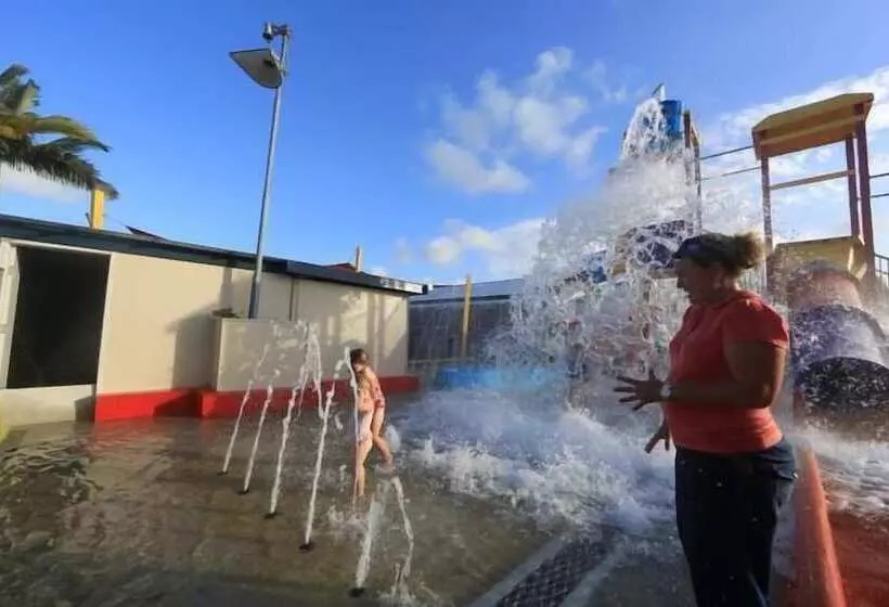 ホテル Kurrimine Beach Holiday Park