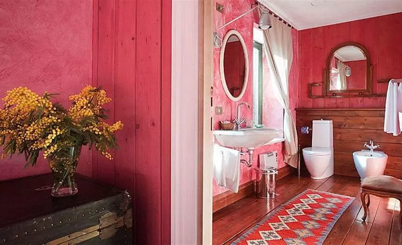 L Isola Di Rosa Relais & Hotel Di Charme