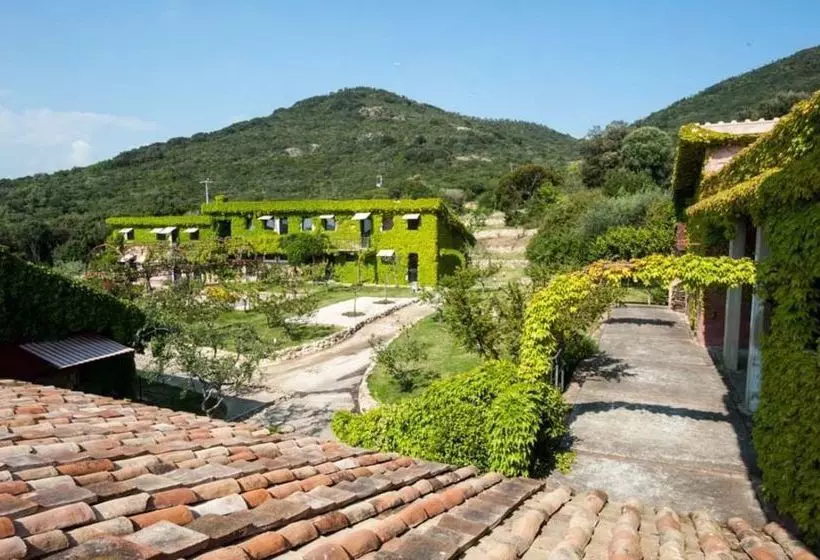 L Isola Di Rosa Relais & Hotel Di Charme