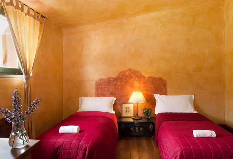 L Isola Di Rosa Relais & Hotel Di Charme