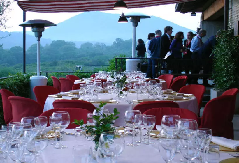 L Isola Di Rosa Relais & Hotel Di Charme