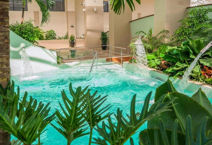 هتل Lotus Therm Spa&luxury Resort