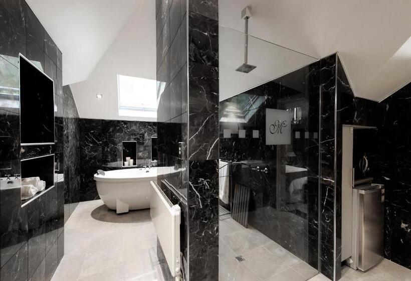 فندق Montfort Manor