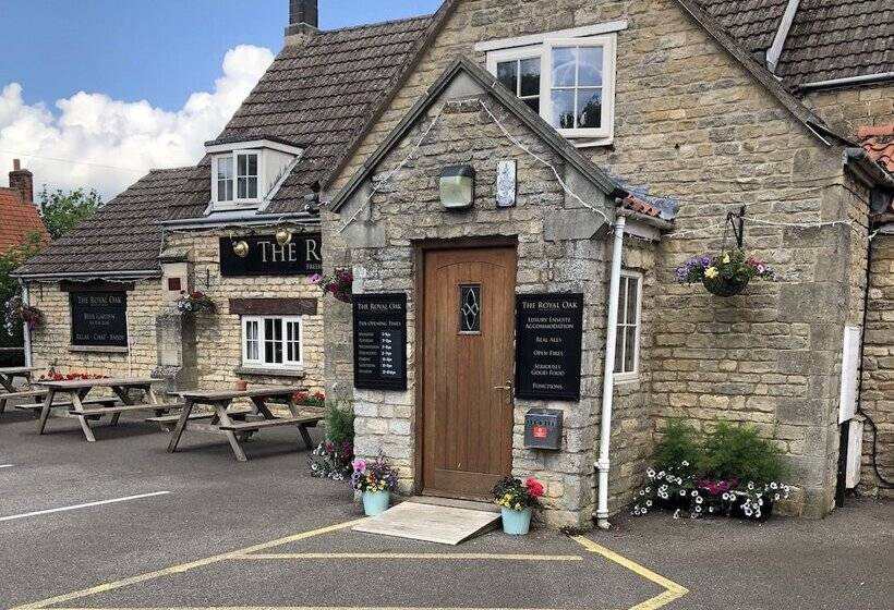 בית מלון כפרי Oakrooms