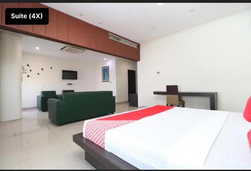 Hotel Oyo Rooms Sector 11 Panchkula