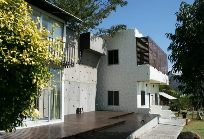 هتل Pai Yard Guest House