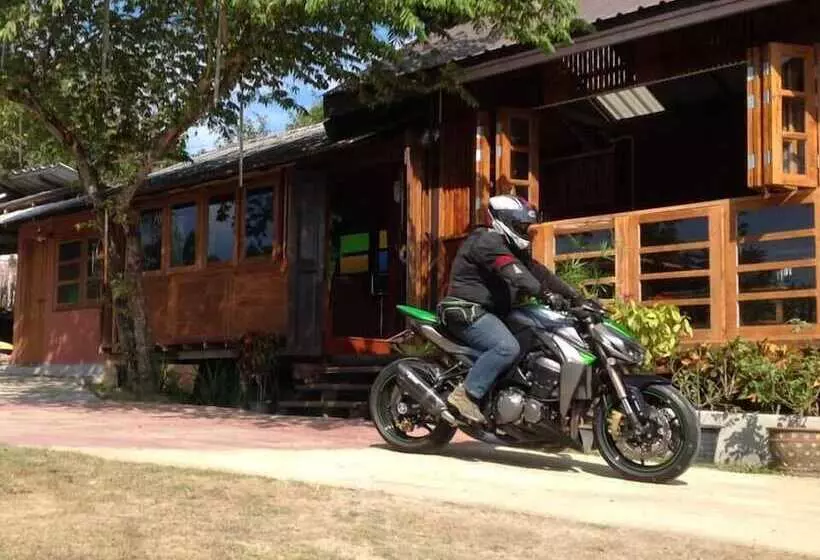 هتل Pai Yard Guest House