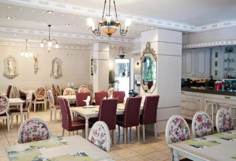 בית מלון כפרי Parthenon Art