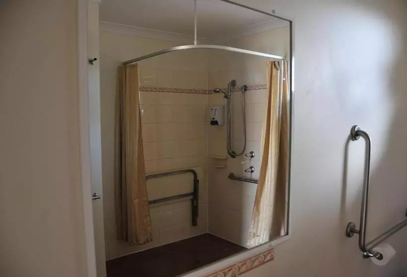 هتل Pelican S Nest