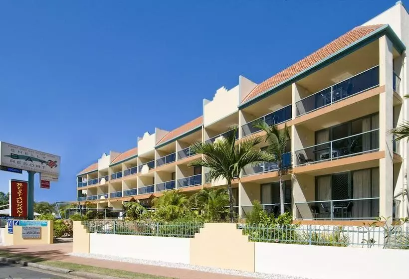 Hotelli Shelly Bay Resort