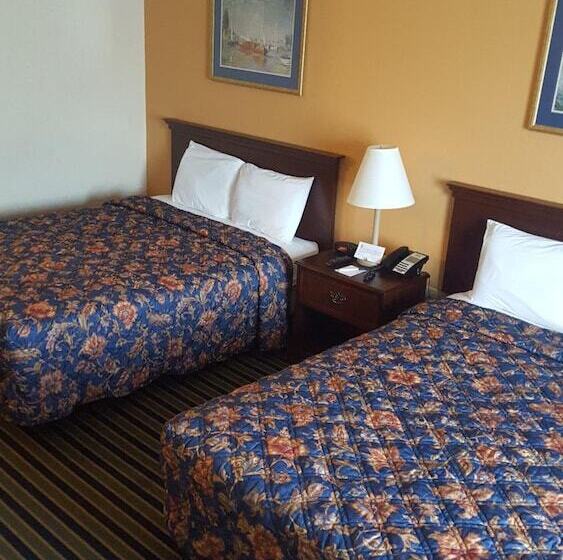 בית מלון כפרי The Rutledge Inn