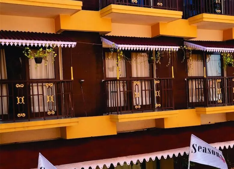 Seasons Hotels & Resorts