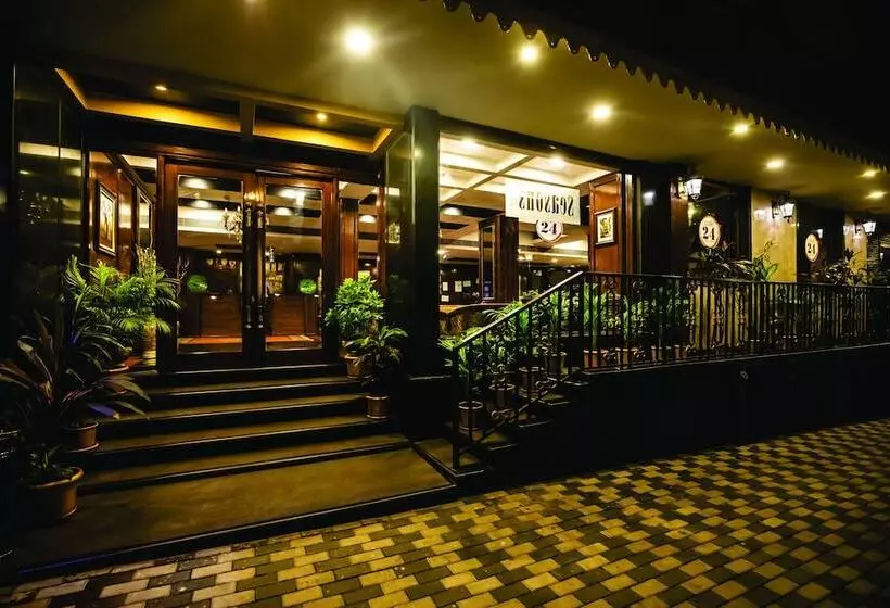 Seasons Hotels & Resorts