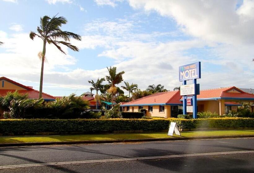 Yamba Twin Pines Motel