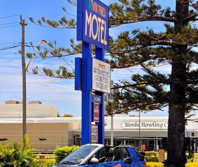 Yamba Twin Pines Motel
