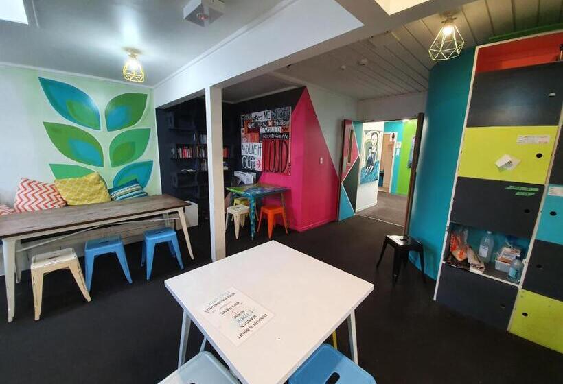 הוסטל Hello! Accommodation