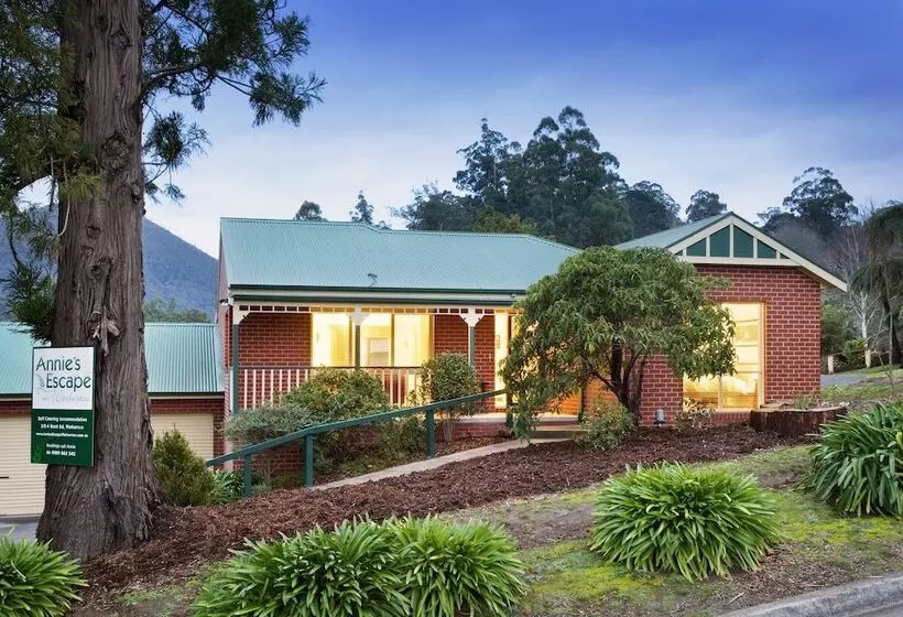 Annie's Escape In Warburton