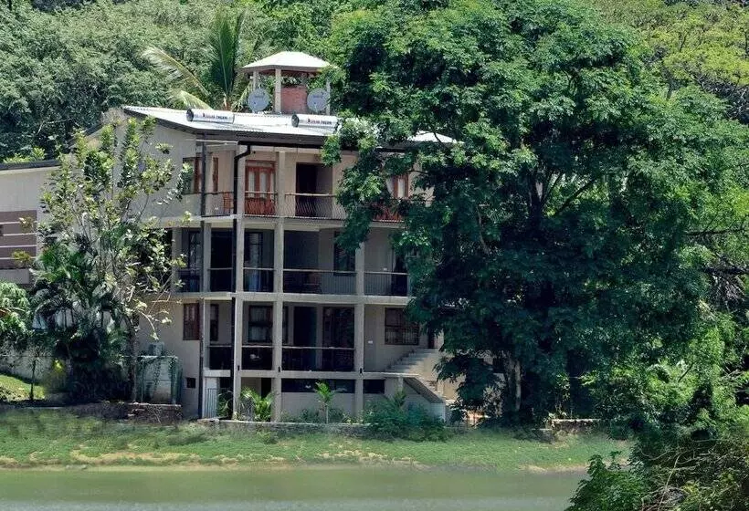 민박 Rivorich Residence Kandy