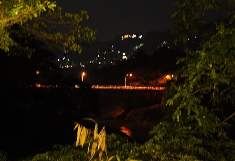 مبيت وإفطار Rivorich Residence Kandy