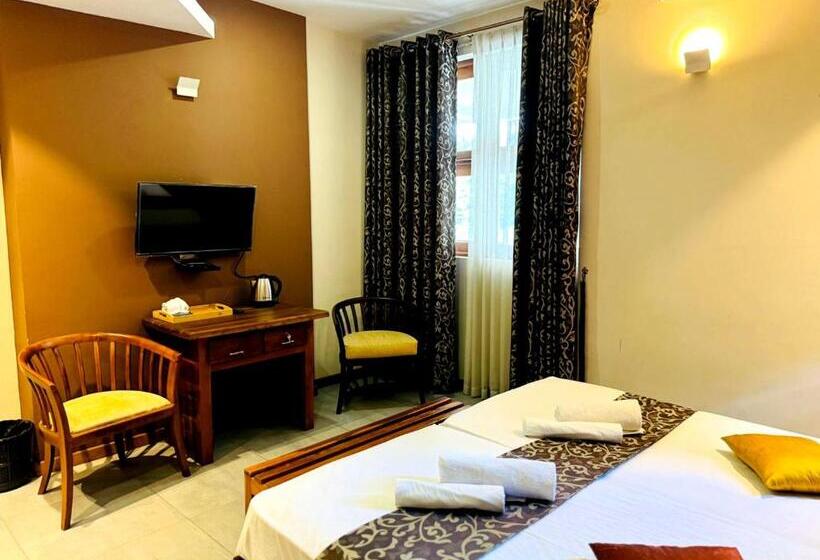 مبيت وإفطار Rivorich Residence Kandy