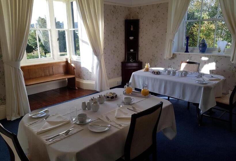 مبيت وإفطار Upper Letton Farmhouse