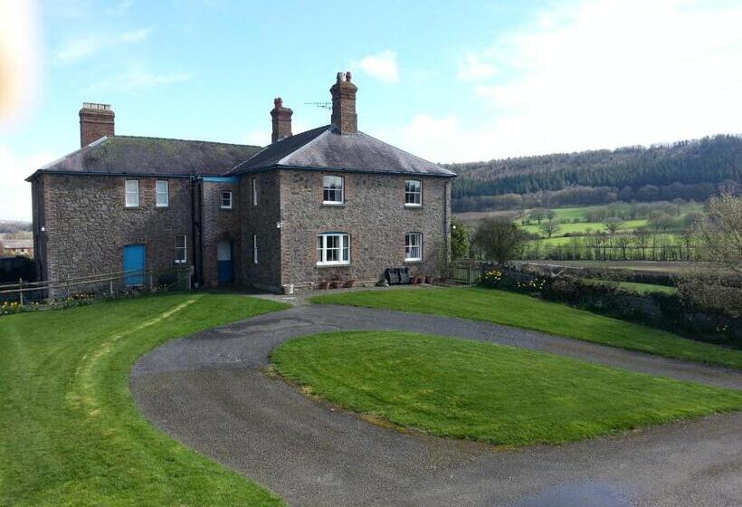 مبيت وإفطار Upper Letton Farmhouse