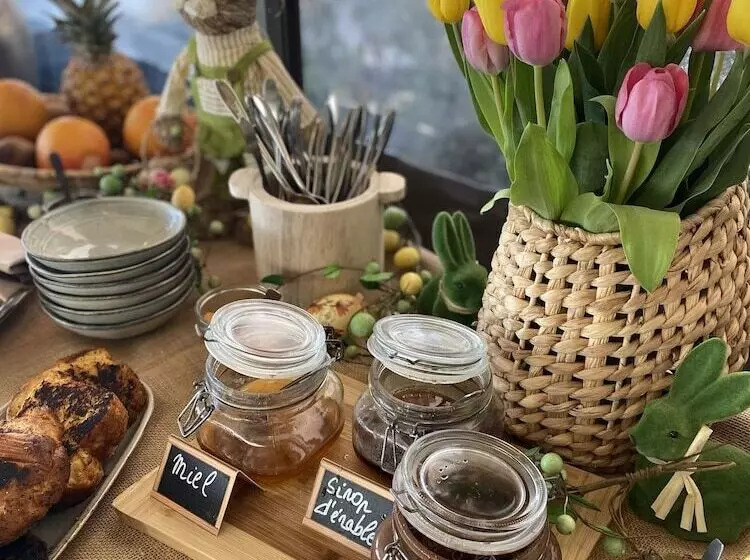 هتل Des Gouverneurs