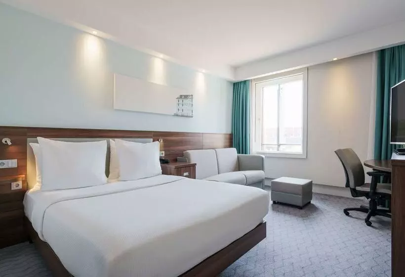 ホテル Hampton By Hilton Amsterdam Centre East