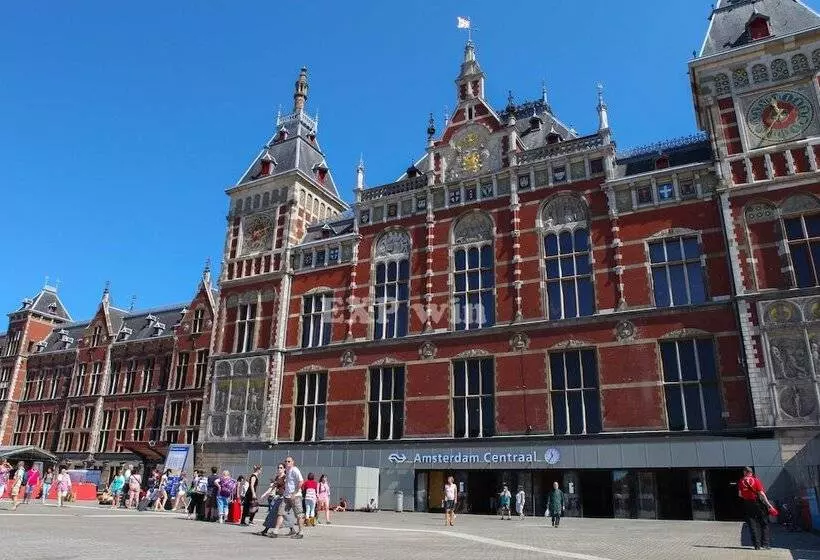 ホテル Hampton By Hilton Amsterdam Centre East