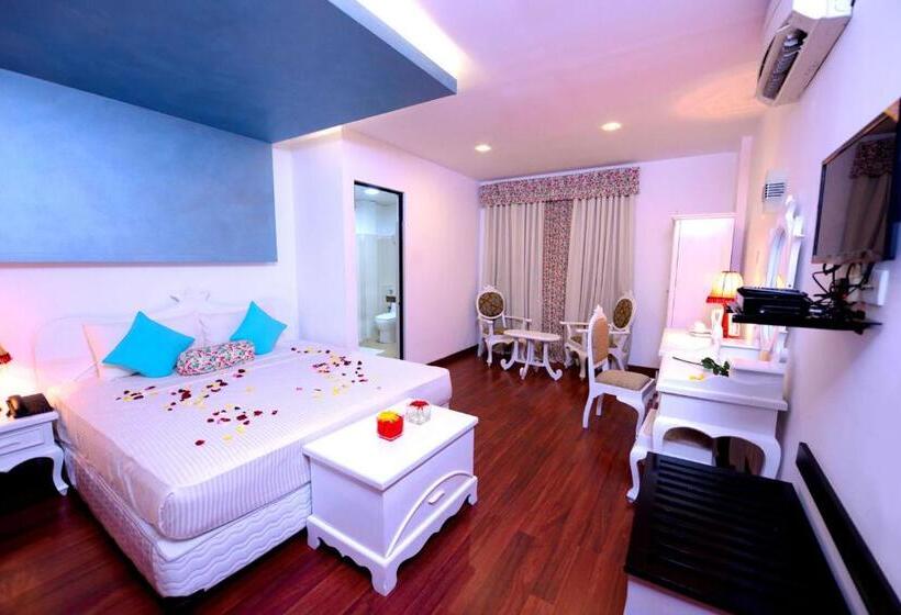 酒店 Opulent River Face