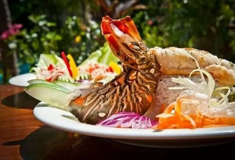 هتل Ramon's Village Resort