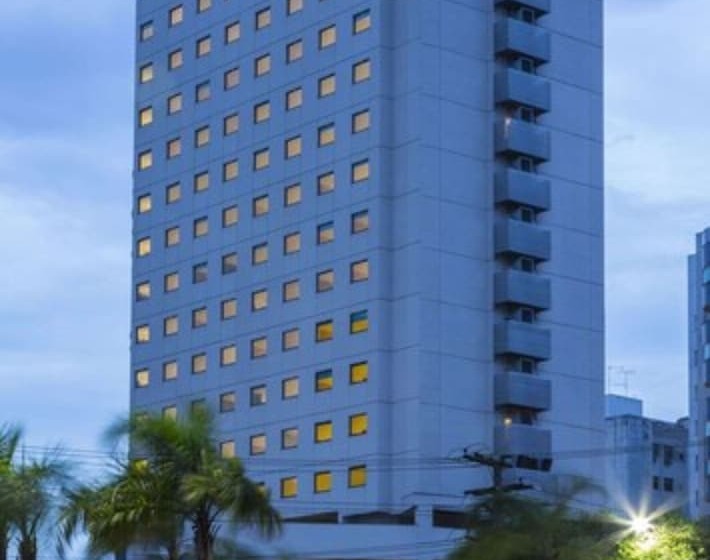 هتل Sleep Inn Praia Do Canto