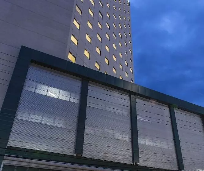 Отель Sleep Inn Praia Do Canto